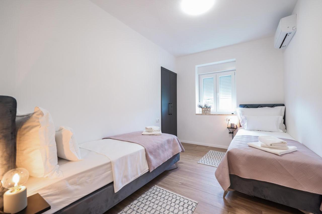 Elly Apartament