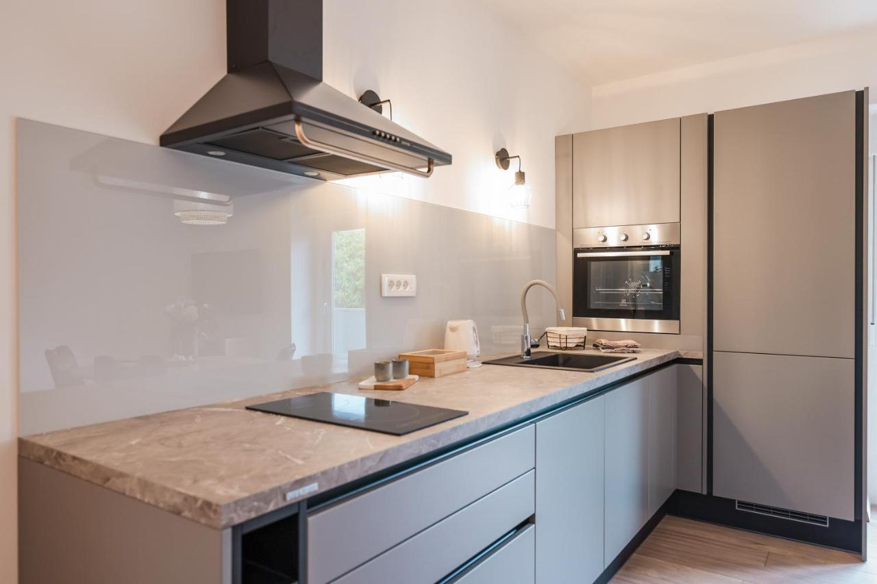 Apartma Elly *